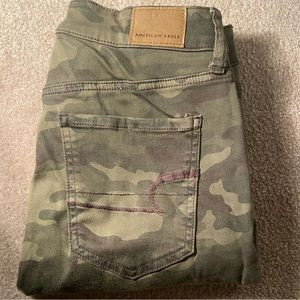 Hi-Rise Super Stretch Jeggings - Camo